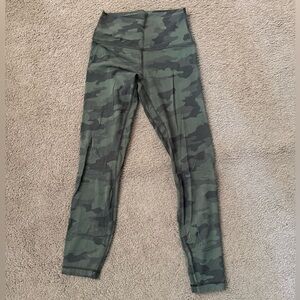 Lululemon Align 25” light green camo